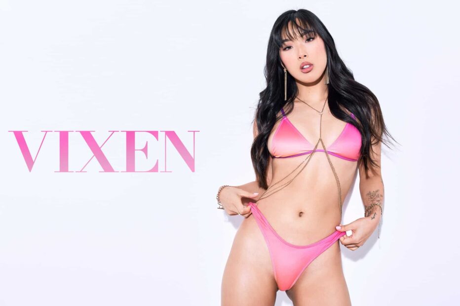 Elle Lee - Best Day Ever - Vixen.com